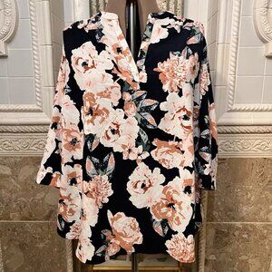 Eliane Rose. Size 2X. V-Neck Pullover Floral Blouse 3/4 Sleeve. B28